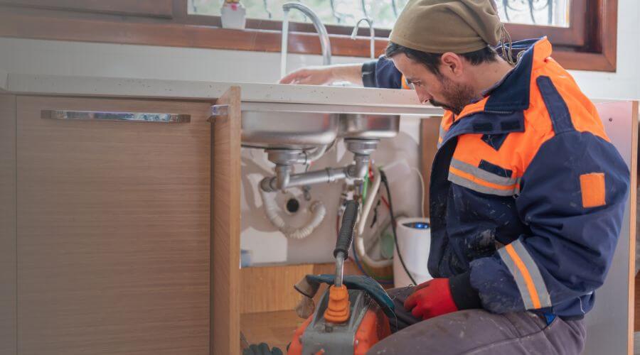 Professional septic tank pumping in Lake Hamilton, FL